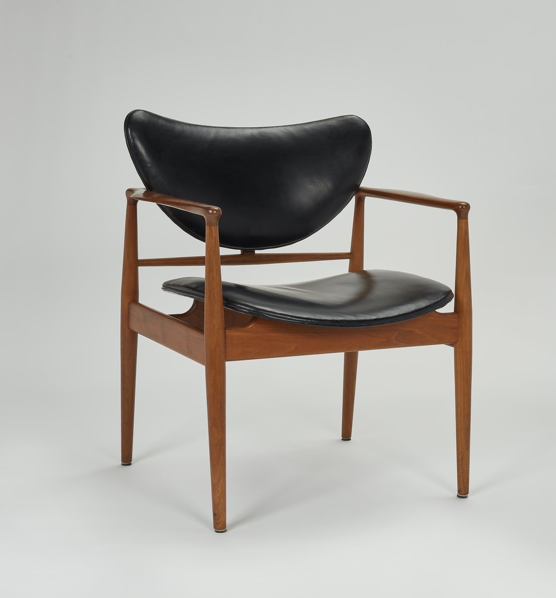 DecArtsTrust's tweet photo. Our December 2-3 exploration of LA’s exciting craft and design community sold out quickly, but we invite you to join our waitlist! https://t.co/lGc1VjHjpy #TravelsWithTheTrust https://t.co/t7wteqkGQL