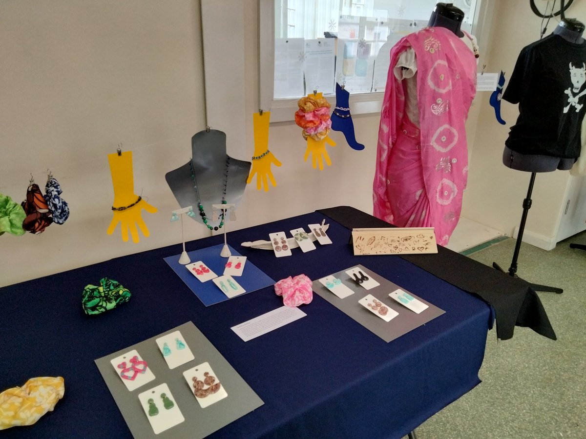 SoGrowth's tweet photo. Come take a look at our 'End of Summer Exhibition' at Isle of Dogs Children and Family Centre until 5pm! #THICN #myendsvru @mediorite @thepeopletweet @TowerHamletsNow https://t.co/WUpElfOycv