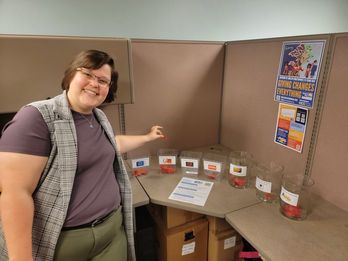 CCFInorman's tweet photo. We are excited to kick off this year’s United Way employee giving campaign! At CCFI, we know that #GivingChangesEverything and we are proud to be a @UnitedWayNorman community partner. #CCFINorman #BGCNorman #LiveUnitedNorman #BetterTogether https://t.co/LcW8Yk9gLZ