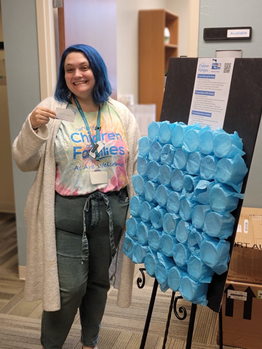 CCFInorman's tweet photo. We are excited to kick off this year’s United Way employee giving campaign! At CCFI, we know that #GivingChangesEverything and we are proud to be a @UnitedWayNorman community partner. #CCFINorman #BGCNorman #LiveUnitedNorman #BetterTogether https://t.co/LcW8Yk9gLZ