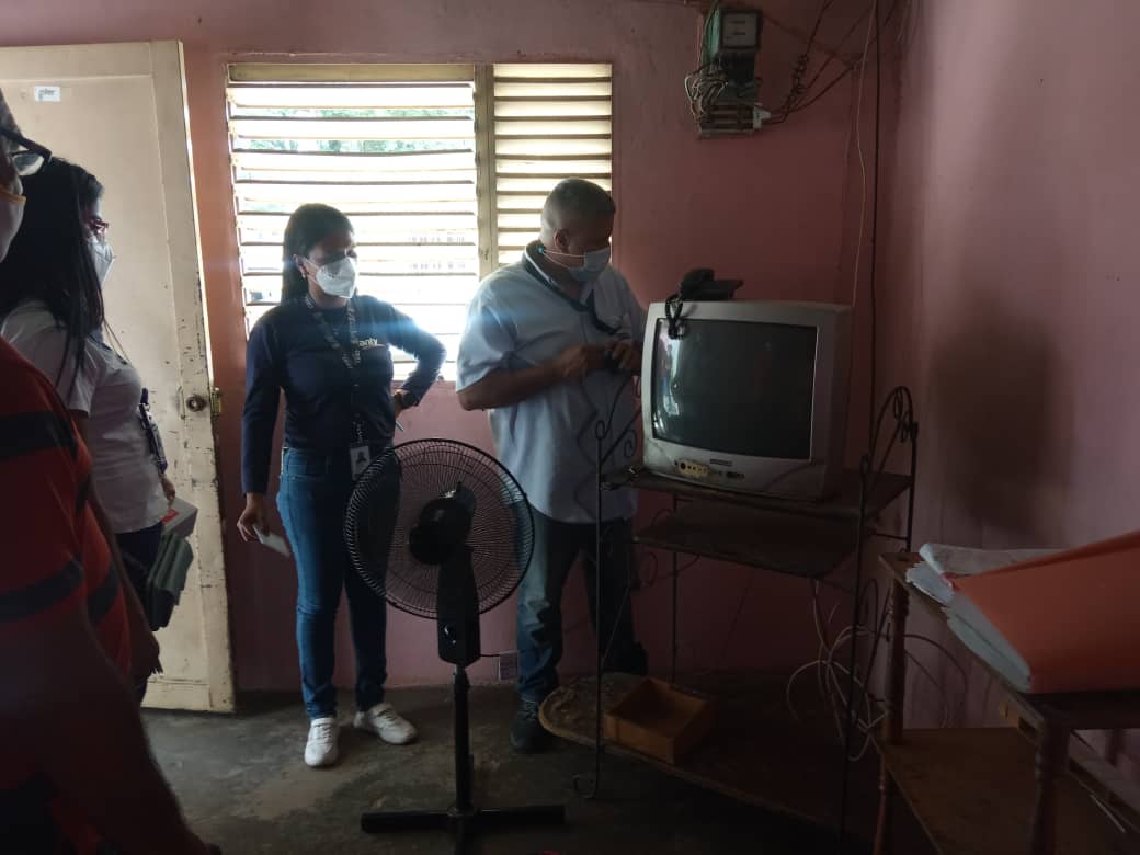 salaprensaCantv's tweet photo. #25Ago En los despliegues, la Empresa instaló servicios de telefonía fija e Internet a nuevos suscriptores, activó Puntos de Atención Itinerante y promovió la conformación de las Mesas Técnicas de Telecomunicaciones #PoderInnovar #VenezuelaEnCrecimiento @NicolasMaduro https://t.co/UGfHfhWNmB
