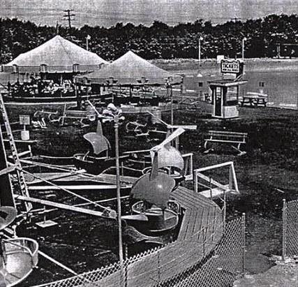 CarrouselMuseum's tweet photo. Let's throw it back to the Herschell Helicopters, Kiddie Boat Ride, and Carousel that operated at the former Jolly Cholly's Funland (North Attleborough, Massachusetts)!
π· sent by: Rose Hirsch
#TBT #HCFM #Herschell #Helicopters #Carousels #Boats #OnceAroundIsNeverEnough https://t.co/YwSkplSXZk