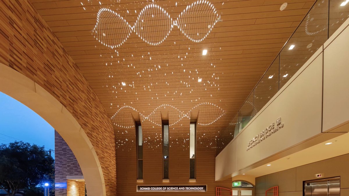 NightLightLabs's tweet photo. Happy fall semester! If you’re heading back to @ChapmanU, check us out at the Keck Center on campus! https://t.co/EOBT3lhvRf 

#Nightlightlabs #interactiveart #interactivemedia #projectionmapping #projectionmappingart #timelaps #animation #ChapmanU #Chapmanuniversity https://t.co/lXEPJ5i0V5