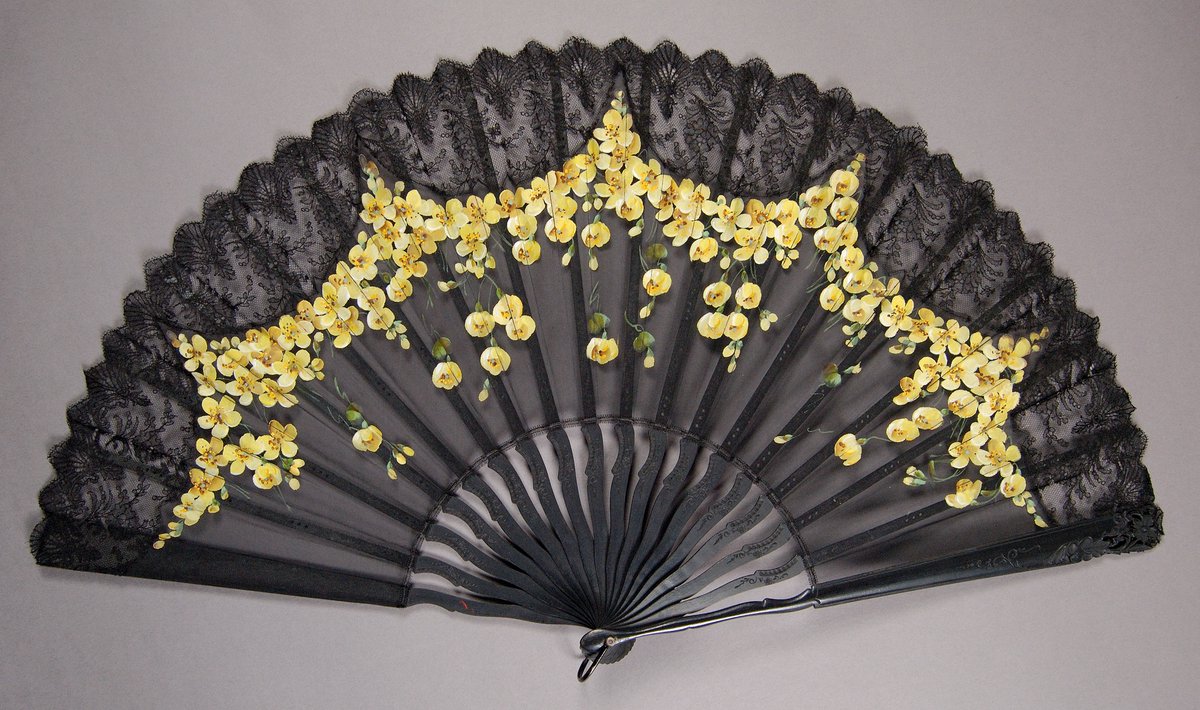 IMeDuSaI's tweet photo. Fan, 1885–95. France. The MET. https://t.co/BoosoZg8sh