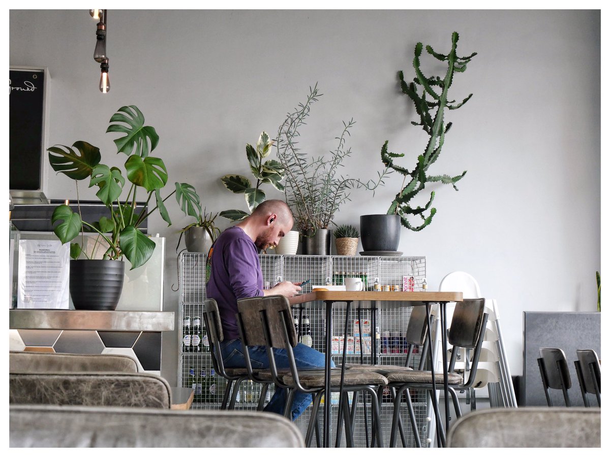 rekoobb's tweet photo. Plenty of choices for coffee drinking in Eastbourne’s cafes. I regularly haunt several where quality coffee and ambiance works for me. Todays choice @UrbanGroundEB South Street was perfect. A friendly team, good service great space #coffee #thinking #photography https://t.co/DVfNZsqzay