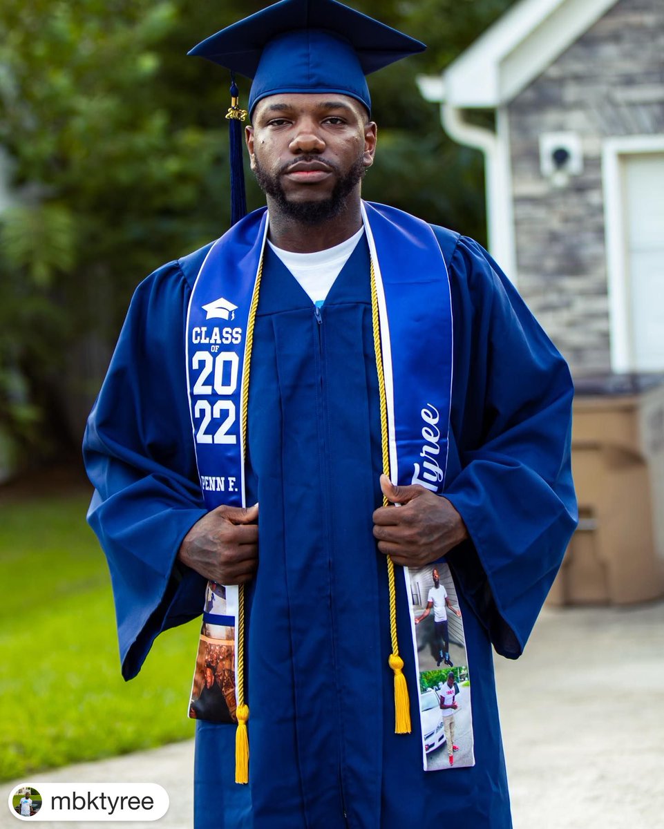 PennFoster's tweet photo. Looking sharp, @mbktyree! Congratulations on your achievement! #PFProud #PennFoster #PennFosterGraduate π
γ»γ»γ»
ππ₯ https://t.co/GpwSCg9xEz