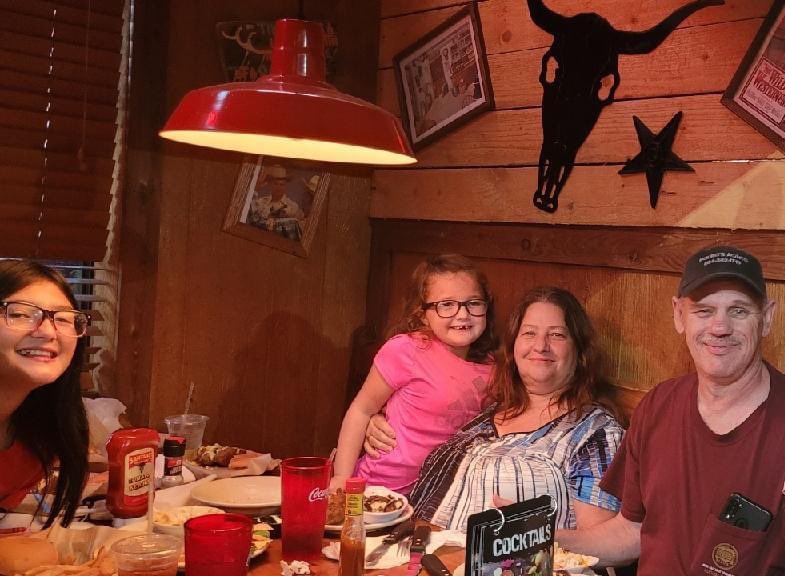 santafecattle's tweet photo. Treat the kids to a nice, back to school meal at Santa Fe Cattle! We have a little bit of everything for everyone, even the pickiest of eaters. Just make sure the little ones don't fill up on our delicious rolls. 😆🥜

#WeLoveSantaFeCattle #SantaFeCattle #YaHeard #SummerEats https://t.co/Fn4lhz0fRT