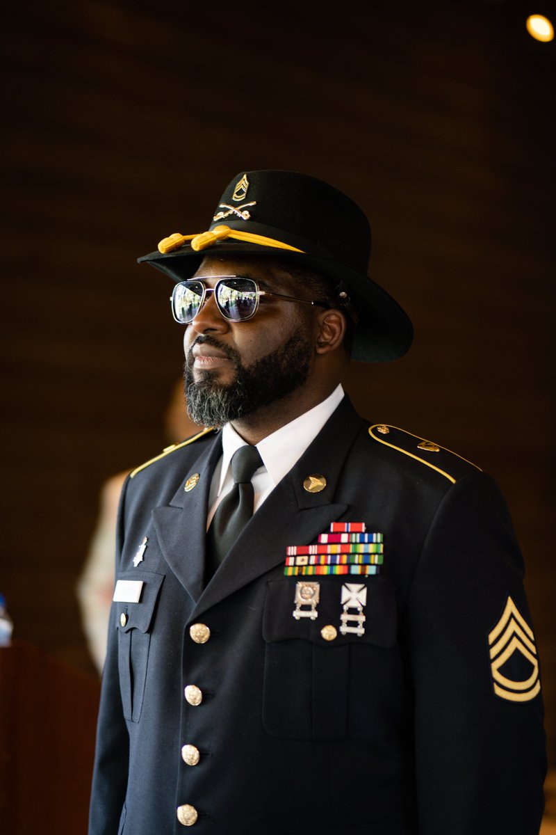 sequencecco's tweet photo. U.S. Army Retirement Ceremony at the @hyatthillcountry @hyattregencysa  🇺🇸✨🎊
https://t.co/gcL8tm52dg
https://t.co/YJwV7Uzox3
#krsmediaco #sanantonio  #videographer #videoproduction #media #mediaproduction #corporateevent #branding #brand #editorialphotography #Austin https://t.co/FazzgKdBY4