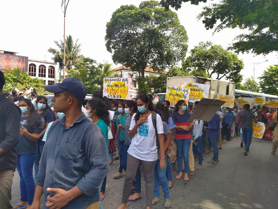 Defend the right to protest in Sri Lanka -READ MORE - is.gd/MDMm4M