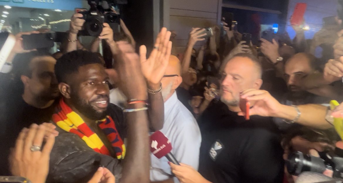 spaziolecce's tweet photo. Eccoloooo! @samumtiti 😍🇨🇵💛❤️#Umtiti #Lecce
#Calciomercato #Transfers #UsLecce #AvantiLecce #SerieA #Lecce1908 #SerieATIM #Salento #ForzaLecce https://t.co/bOV01pynSI