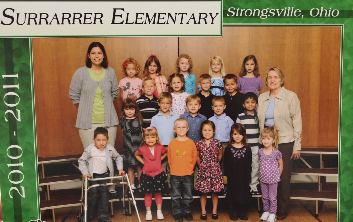 strongsvillecs's tweet photo. Surrarrer Elementary Kindergarten Class (2010-11) - this group of students, they are seniors now! #tbt #foreveramustang #BeTheDifference https://t.co/9vexS7bzGe