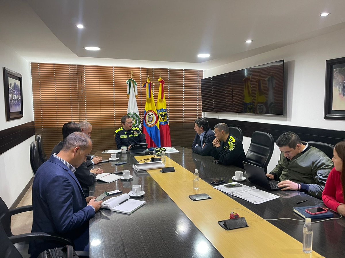 Policía Metropolitana de Bogotá tweet media