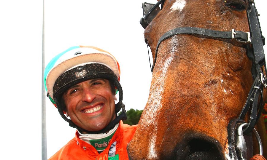 ProvinceCourses's tweet photo. 2 🏆 pour @RaffinEric à @HPornichet et le voici de nouveau en tête du Sulky d’Or  devant Alexandre Abrivard ! #quelmatch https://t.co/eOyl8hVa8q