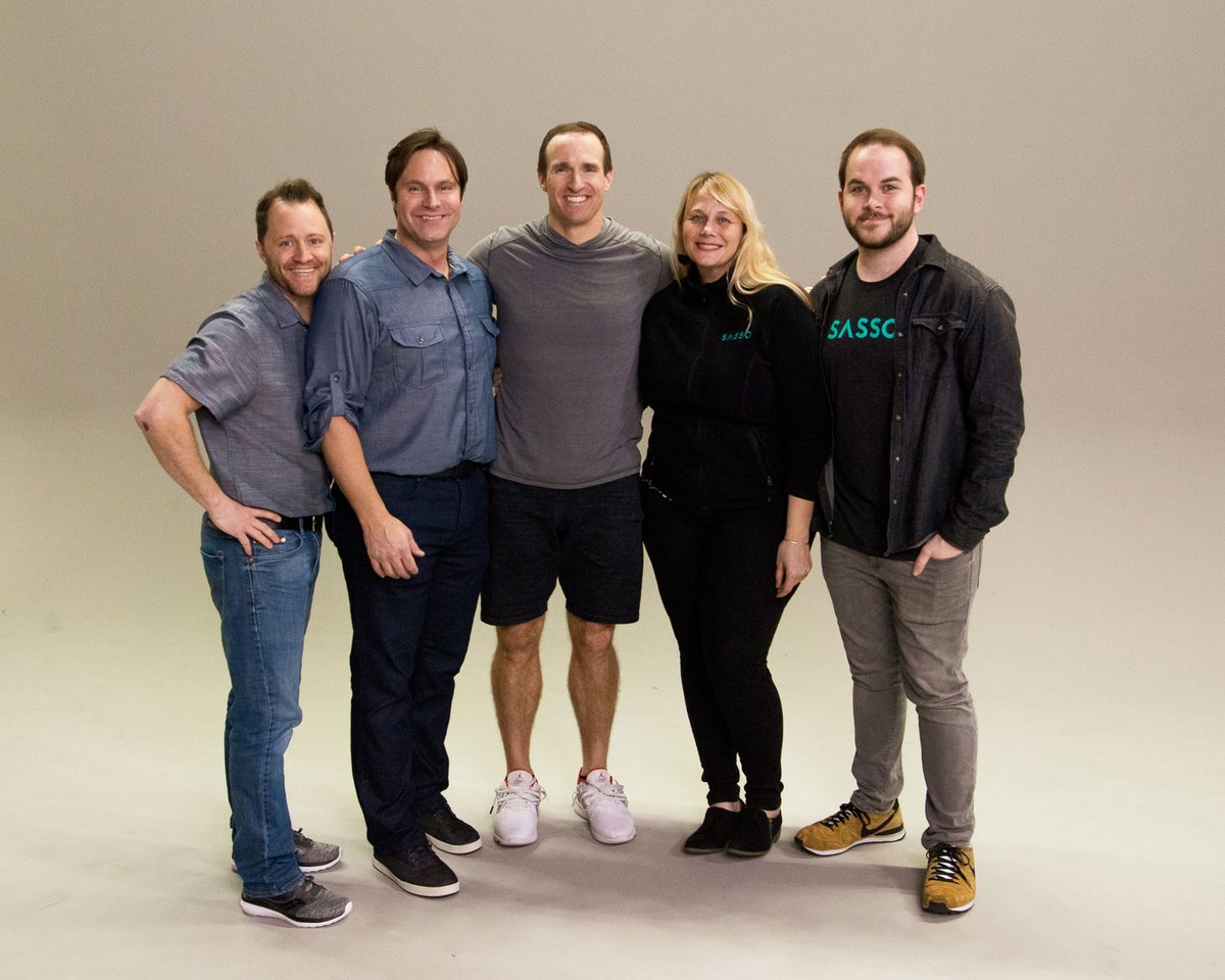 sassoagency's tweet photo. Who says you can’t be friends with your coworkers? We beg to differ. Happy #ThrowbackThursday from the SASSO team! https://t.co/gUCrFSgb4c