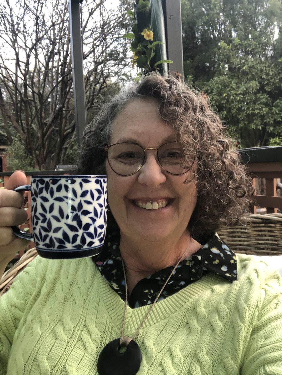 TGIF! And just 16 more weeks of 2022 work - can you believe it?! Lots to do so drink your coffee ☕️