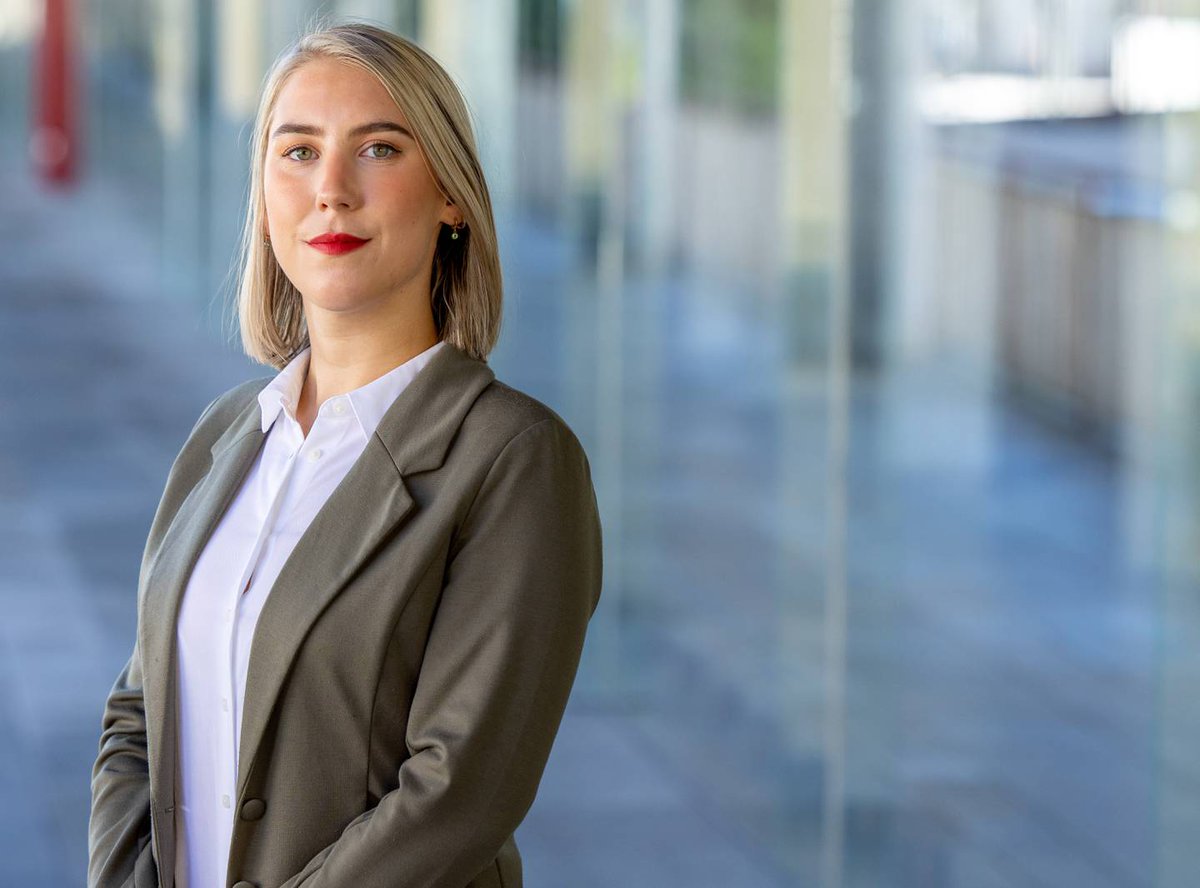 UiB_Gov's tweet photo. Tilrettelegges det godt nok for at ulike grupper kan delta i politikken?
I morgen kan du høre stipendiat Ida-Elise Seppola Asplund diskutere akkurat dette i politisk kvarter på P2!
Følg med fra kl 07.45
https://t.co/xhOSpjshJl
#NRK #uib #Gov #lawtransform https://t.co/khJB80l3RF
