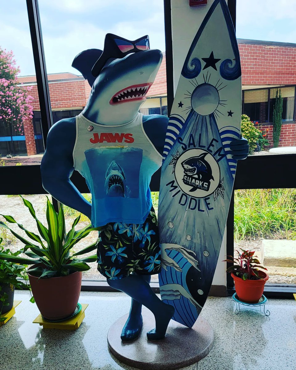 MrsHoyleScience's tweet photo. Great 1st day in the #SharkTank with my @SalemSharkTank coworkers! I have a feeling this is going to be a great year! #VBStrong #ITeachAtTheBeach https://t.co/YlzOGRDCqd