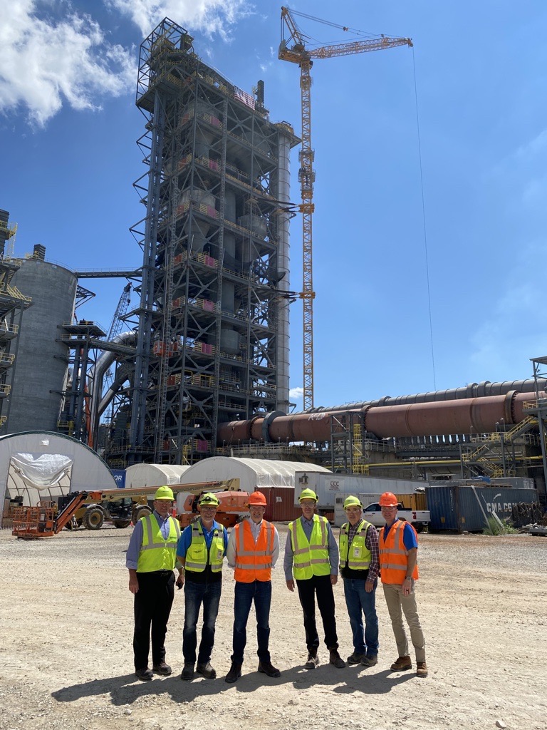 hd_materialsNA's tweet photo. Excitement continues to build around our new cement plant in Mitchell, IN. Yesterday, we hosted @RepTrey for a tour of construction and operations. We appreciate the support Rep. Hollingsworth has shown since day one of the project. #MaterialToBuildOurFuture #CountdownToClinker https://t.co/N3ZBsEU5PR