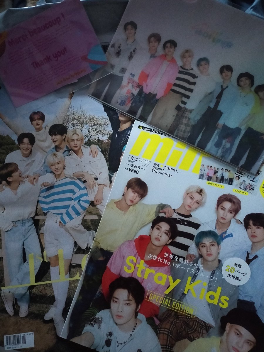 FannyFerrero's tweet photo. Merci @fefetoshop pour ces CG 🫰
Je ne pensais pas qu'on pouvait faire un magazine plus grand que le Beauty+, et bien je me trompais 😂
Merci Jenn 🦋 pour tout ce dur labeur, j'espère que tu vas mieux 🫶
#fefetoshop #fefetoPROOF https://t.co/uNEy6ZFXjN