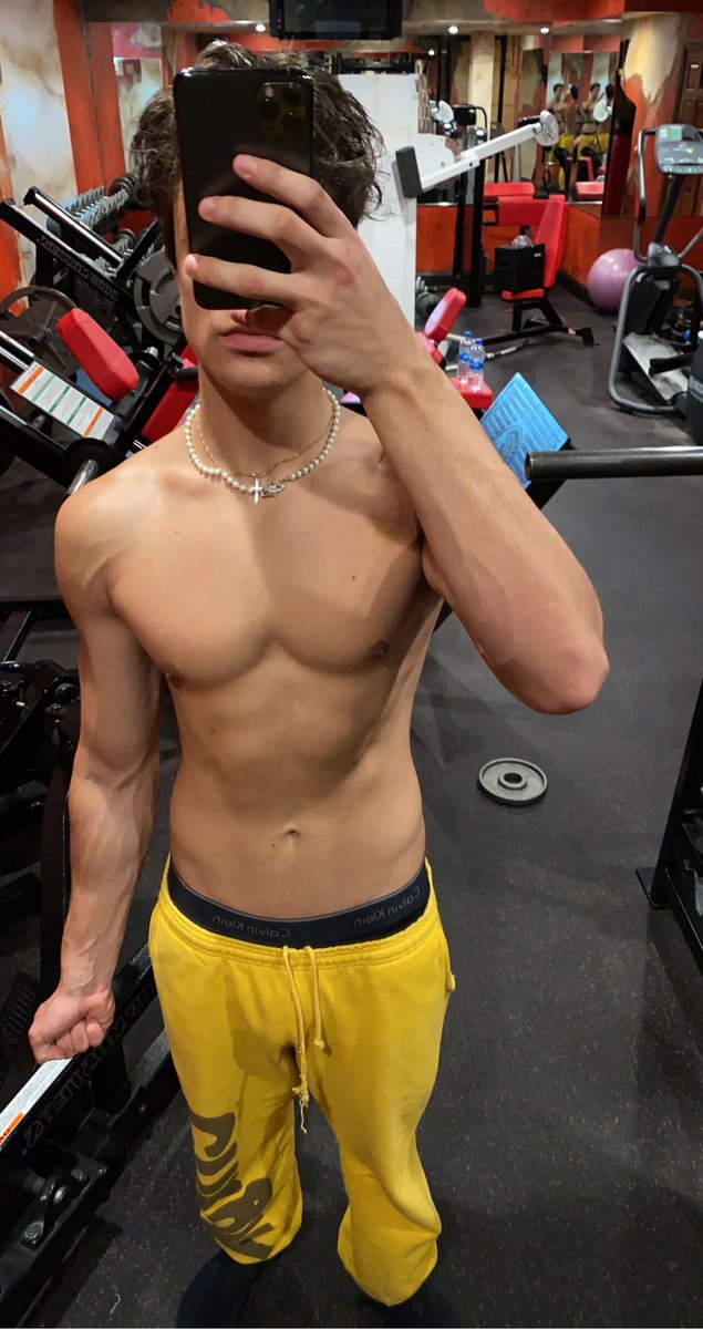 derek on Twitter: &ldquo;cuming back to this in 2 months, boutta becum a monster&rdquo;