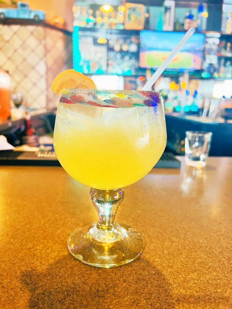 prncssofpirates's tweet image. Sometimes the best dates are solo dates 🥰 so, cheers to loving yourself! ..also, why is there no margarita emoji?! @Apple needs to get on that!