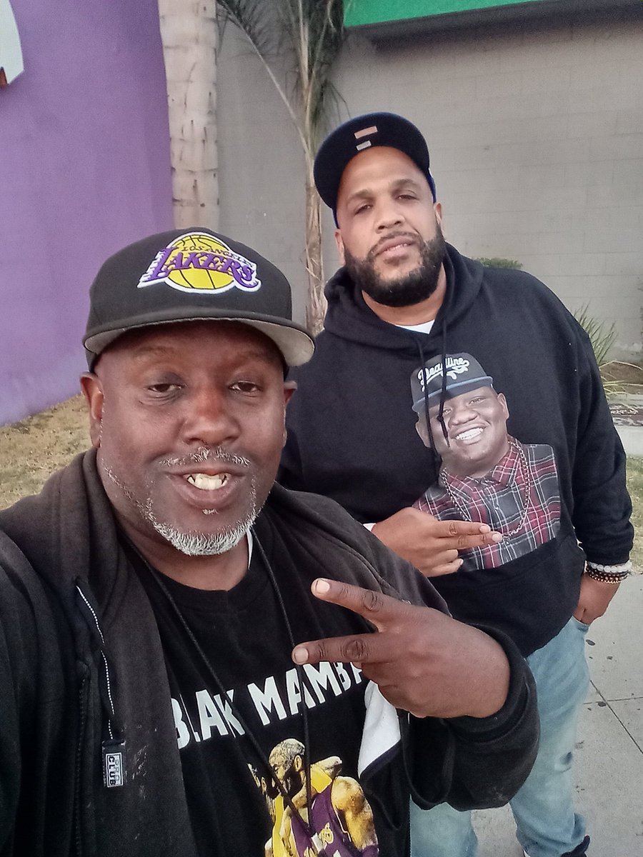 MBBlack's tweet photo. I, #MrMBBlack, was at #HaHaComedyClub in #NorthHollywood on #LankershimBlvd to celebrate the life of the #BigHomie #TeddyRay @TeamTeddyRay last #ThursdayNight🌙 and saw my #Homie #Comedian BFF #DoBoy @IamDoBoy (Saw him and Teddy at #TheMiracleTheater 06/20) #RIPTeddyRay🙏🏾🕊❤ https://t.co/Ex23jYwOhz