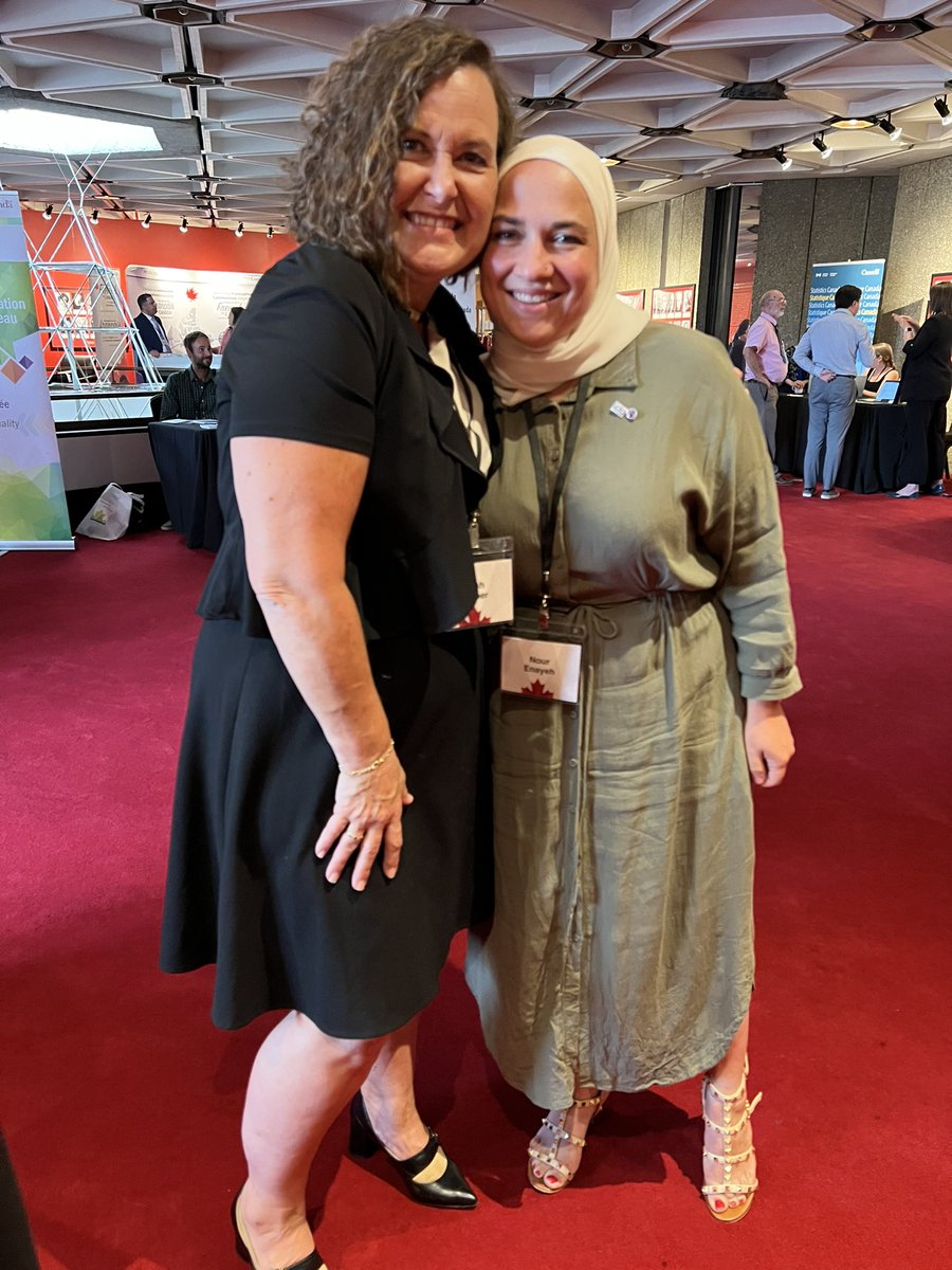 trish_kolber's tweet photo. L’union fait la force
We are stronger together @fcfacanada @CASLT @fpfcb #csfcb #languesofficielles #officiallanguages https://t.co/xsjaDFjEUK