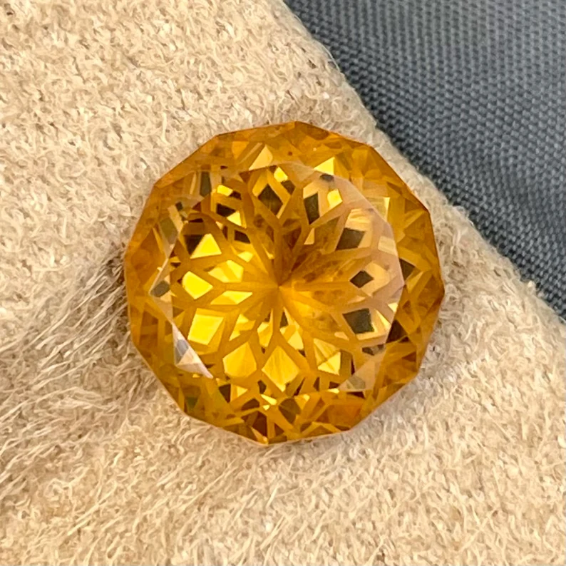 hirdyanegi's tweet photo. Natural Gem̗stones With Certificate On Demand. 10 Percent OFF Sales Now!!! 😉
👉👉https://t.co/JCf20oRNQF
#howlitependant #linoprint #printmaking #newgoals #linocutprint #linocut #linoleumprinting #reliefprint https://t.co/chJyiaaEf6