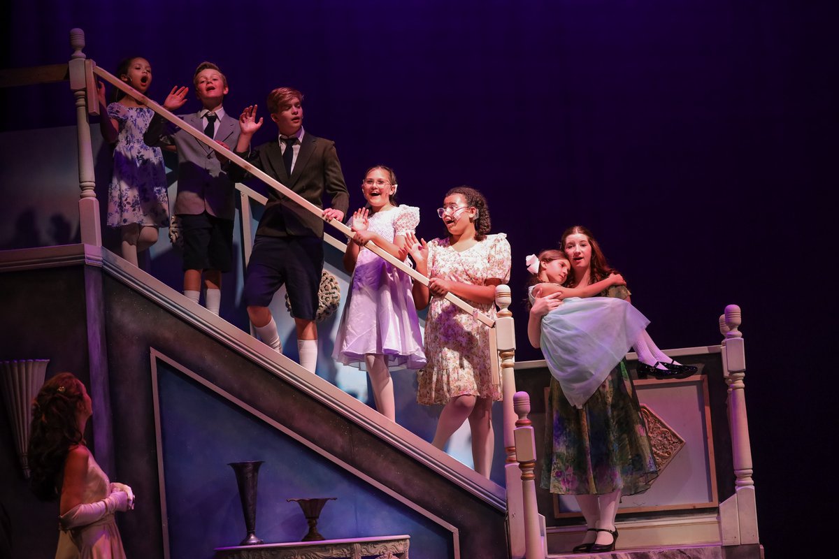 BACchicago's tweet photo. Today we say "So long, farewell, au revoir, auf wiedersehen!" Last chance to see The Sound of Music today at 2pm.
Limited tickets available: https://t.co/HHKPTeHdih
 #livetheatre #TheSoundofMusic #musical 
📸credit: Tyler Core https://t.co/YFPEvbW0m4