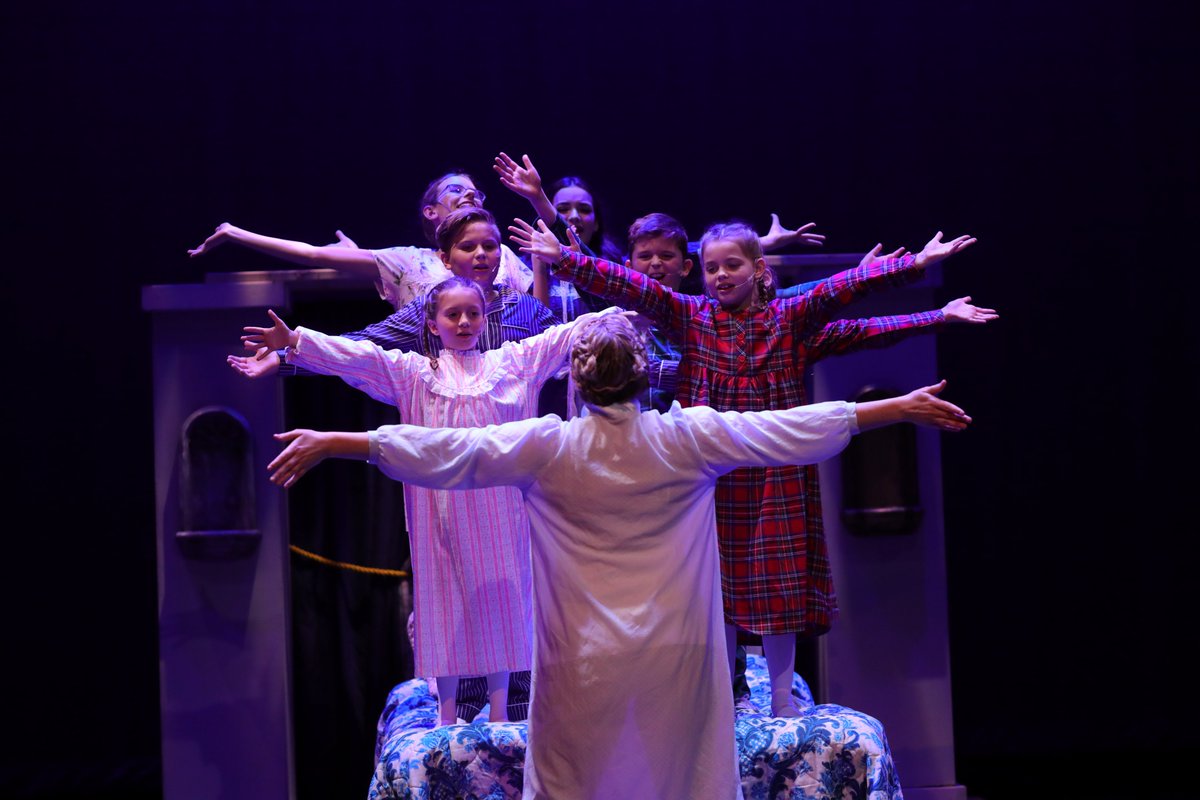 BACchicago's tweet photo. Today we say "So long, farewell, au revoir, auf wiedersehen!" Last chance to see The Sound of Music today at 2pm.
Limited tickets available: https://t.co/HHKPTeHdih
 #livetheatre #TheSoundofMusic #musical 
📸credit: Tyler Core https://t.co/YFPEvbW0m4