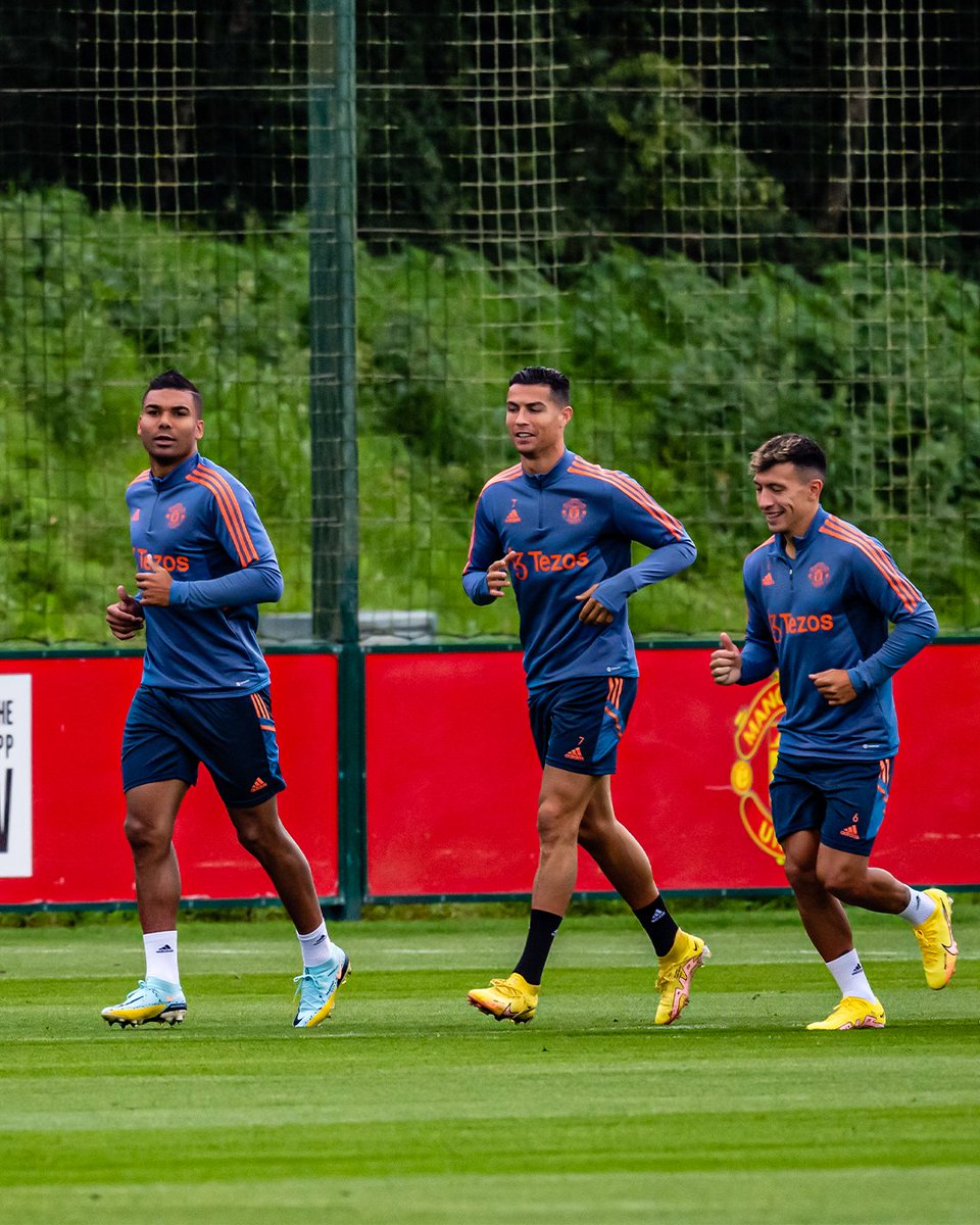 brfootball's tweet photo. Casemiro getting to work 😤 https://t.co/h3GAaAeT0V