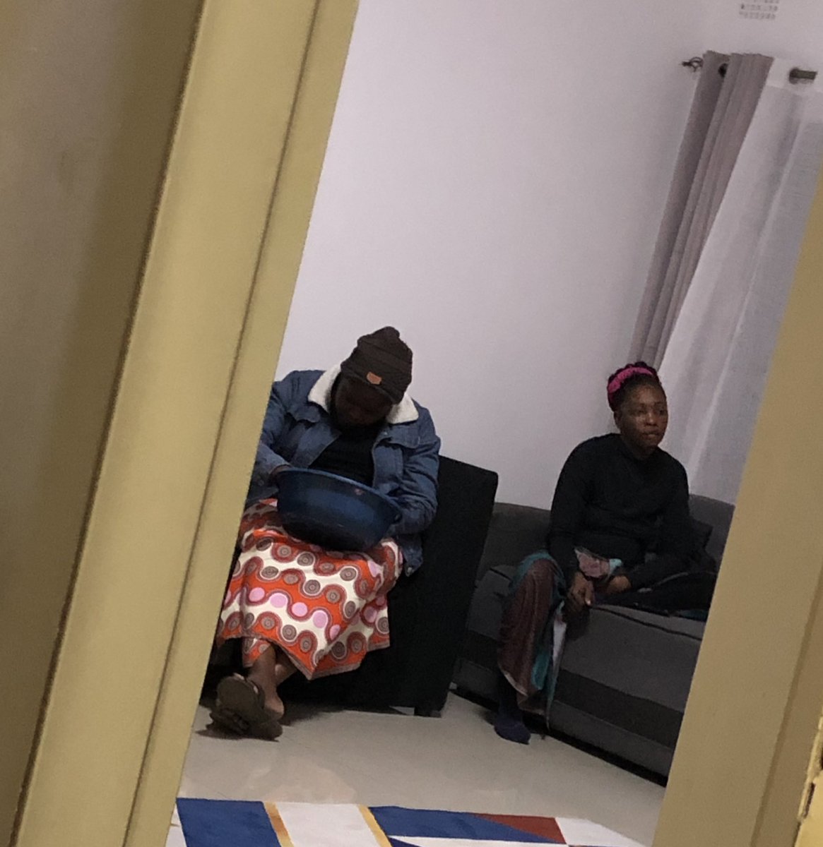 Andie_Malukutu's tweet photo. So I’m seated in my office and can see my sisters watching TV in the living room. 

Fast time they visited i was in a one room cottage in 2013, I didn’t even have a bed just a mattress. 
I saw her shed tears of joy when she walked in my house. 

I hope I keep making them proud. https://t.co/kS2mI3yehC