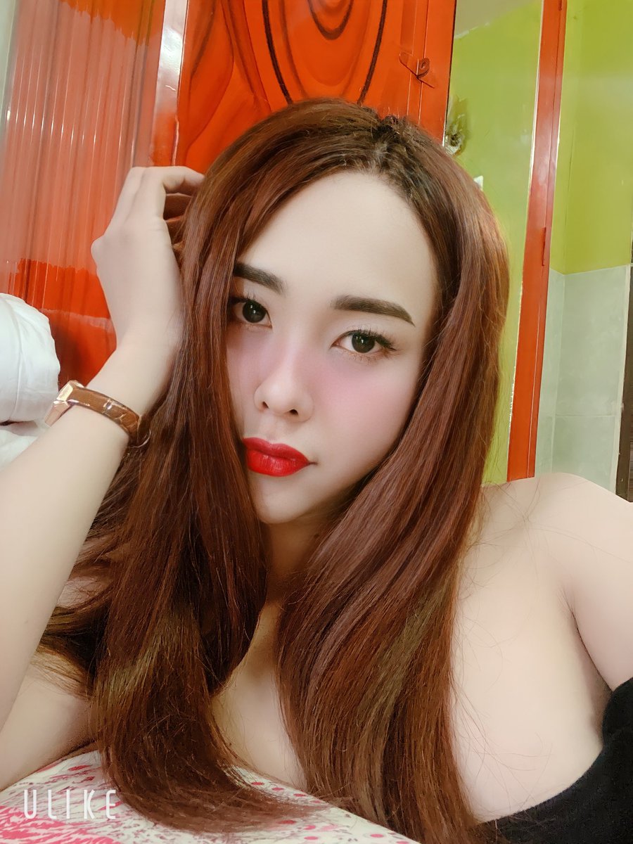 Ladyboy Q7 tweet media