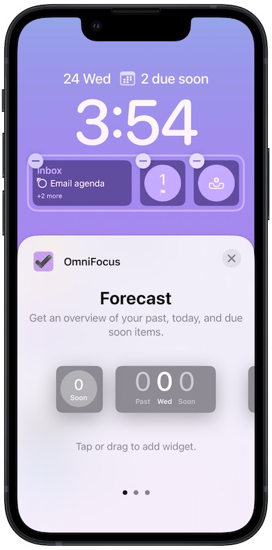 kcase's tweet photo. If you're using the betas of iPadOS 16 and iOS 16, we have some TestFlight builds you might be interested in! Customizable toolbars in @OmniGraffle, @OmniPlan, and @OmniOutliner on iPadOS 16, and Lock Screen widgets in @OmniFocus on iOS 16:

https://t.co/xIQ89SQJap https://t.co/nYgLqgjKpr