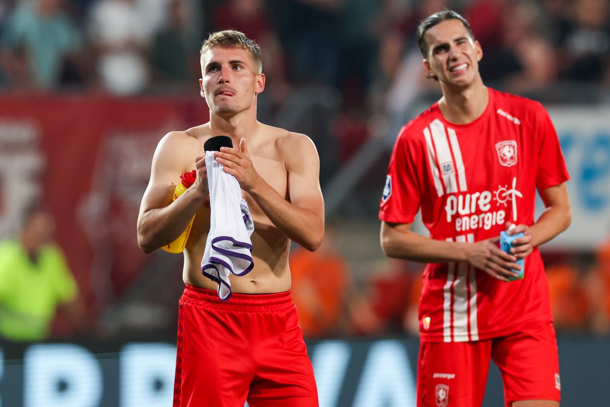 FC Twente tweet media