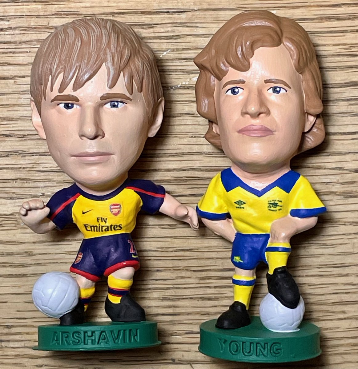 DaveRule5's tweet photo. @AlexsRepaints @Corinthianpj @scruffthejan @ahartles @Gavin89 Thanks for the tag @AlexsRepaints

Couple from my Arsenal collection.

Let’s get this going, whether it be a remodel/paint or figures in your collection!

I nominate @SamCorinthian @StrogDogg https://t.co/jZNY52NZby