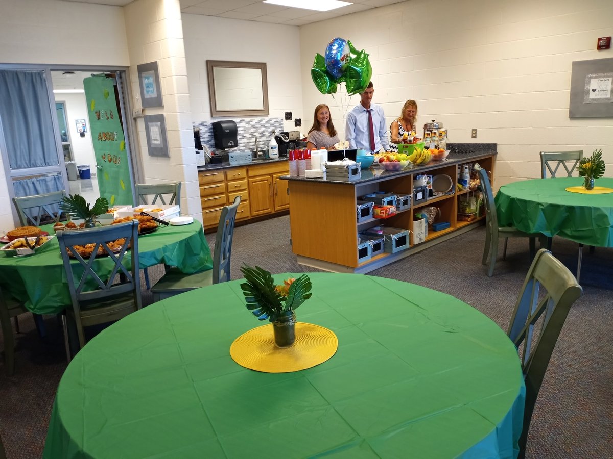 Big shout out to our Home School Association (HSA) <a href="/GV_Wilson/">Green Valley Ele - Wilson SD</a>.  They had a great spread of breakfast items for the staff on the first day of school! Thank you!!  #wilsonsd #wilsonempowered