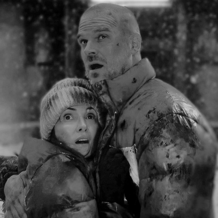 wantonpixie's tweet photo. WE’VE LITERALLY WAITED SO LONG TO SEE THEM FIND EACH OTHER LETS PLEASE SHOW @DavidKHarbour &amp; WINONA THE RESPECT AND LOVE THEY DESERVE FOR BUILDING THESE CHARACTERS FROM THE GROUND UP, individually and together 🖤🖤🖤 #JOPPER #StrangerThings https://t.co/lbiNItJe7B