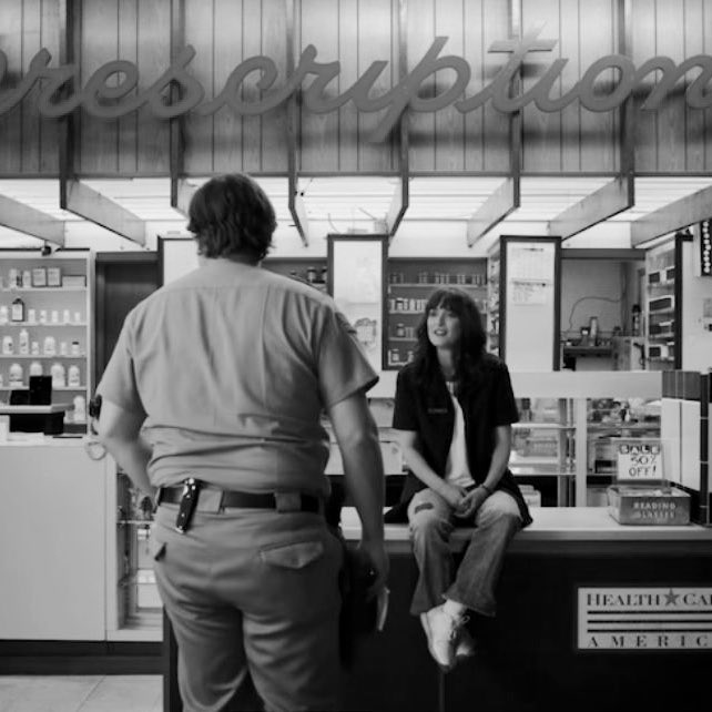wantonpixie's tweet photo. WE’VE LITERALLY WAITED SO LONG TO SEE THEM FIND EACH OTHER LETS PLEASE SHOW @DavidKHarbour &amp; WINONA THE RESPECT AND LOVE THEY DESERVE FOR BUILDING THESE CHARACTERS FROM THE GROUND UP, individually and together 🖤🖤🖤 #JOPPER #StrangerThings https://t.co/lbiNItJe7B