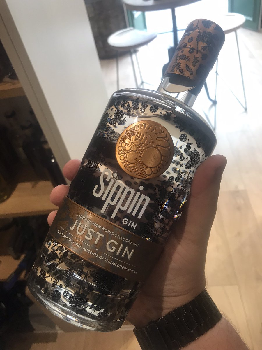 GinSippin's tweet photo. Sippin Just Gin…it’s not just an ordinary london dry gin, there’s a bit more to it!…Distilled with 15 botanicals, including Kalamata Olive..Lemon Thyme and Rosemary 🤤 🍸 

Works perfectly in a Dirty Martini or as a delicious G&amp;T 

#sippingin #local #awardwinning #jerseyci #gin https://t.co/WOw00vskNf