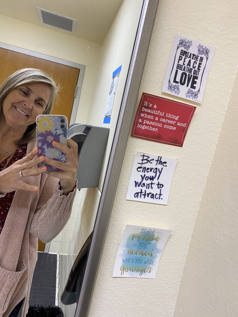 321_624's tweet photo. @BrevardSchools
Such a great morning at Merritt Island High School!! Great educators ready to do great things!
#EdgeVentures #ImagineThePossibilites #RecoveryCredit 
@ImagineLearning @EdgenuityInc https://t.co/aUQRTscBXw