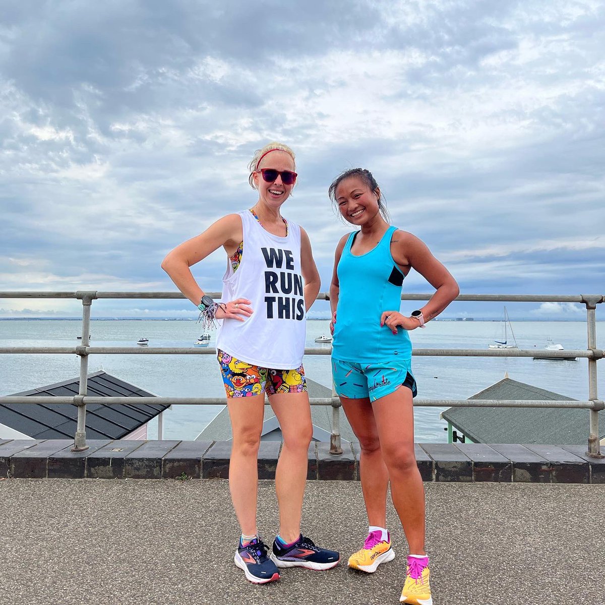 Dawan98177865's tweet photo. #runningwithfriend #thurdaymiles #chatting #runningfriend #runninggirl #runningtogetfit #MotivationThurday #sheruntokeepcrazyaway @Southendonseaes @southendseafront @cK_Kirkland https://t.co/NhkbfqRMry