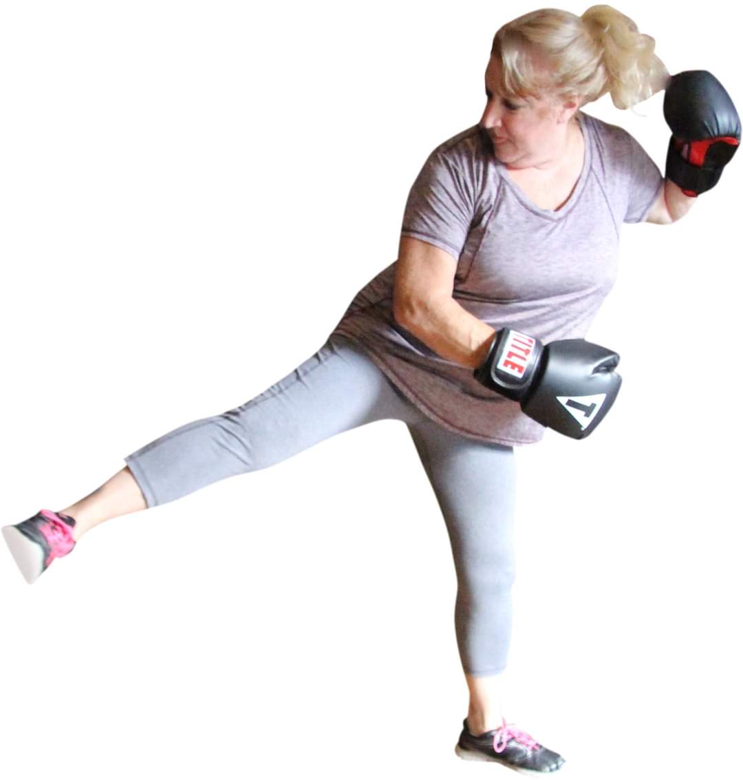 SmashHitkickbx's tweet photo. Congrats to Kim! She's August's Member of the Month! Kim joined Smash in August 2021. She came in on a Friday, had a one-on-one class with Ken, and loved it. Kim was nominated for her dedication and great improvement. Congratulations!Read more: 
https://t.co/zhzDIMICej https://t.co/zjUEaoD71P