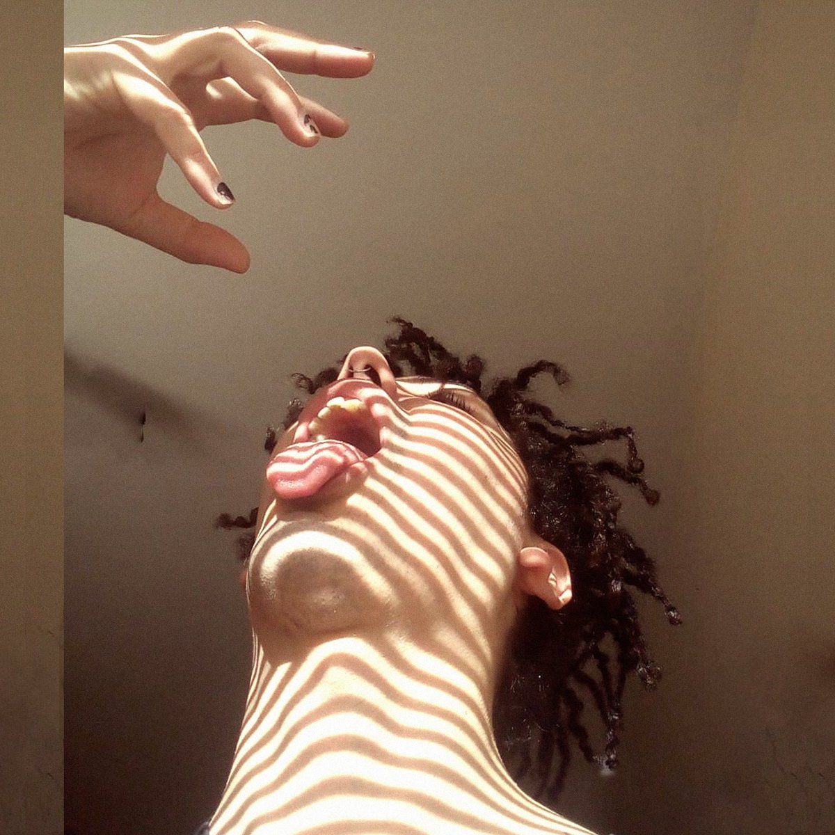 BETWEEN GIANT $HOULDERS

First album :: Composed between 2020;2022 :: Cru e Sem migué ::  Pela malandragem :: Entre o cravo e o charango :: From the Sound Art periferia :: 

Bandcamp:
bit.ly/3PPmZuC

Spotify:
spoti.fi/3AmZGTd

Every store:
smarturl.it/marcioz_bgs