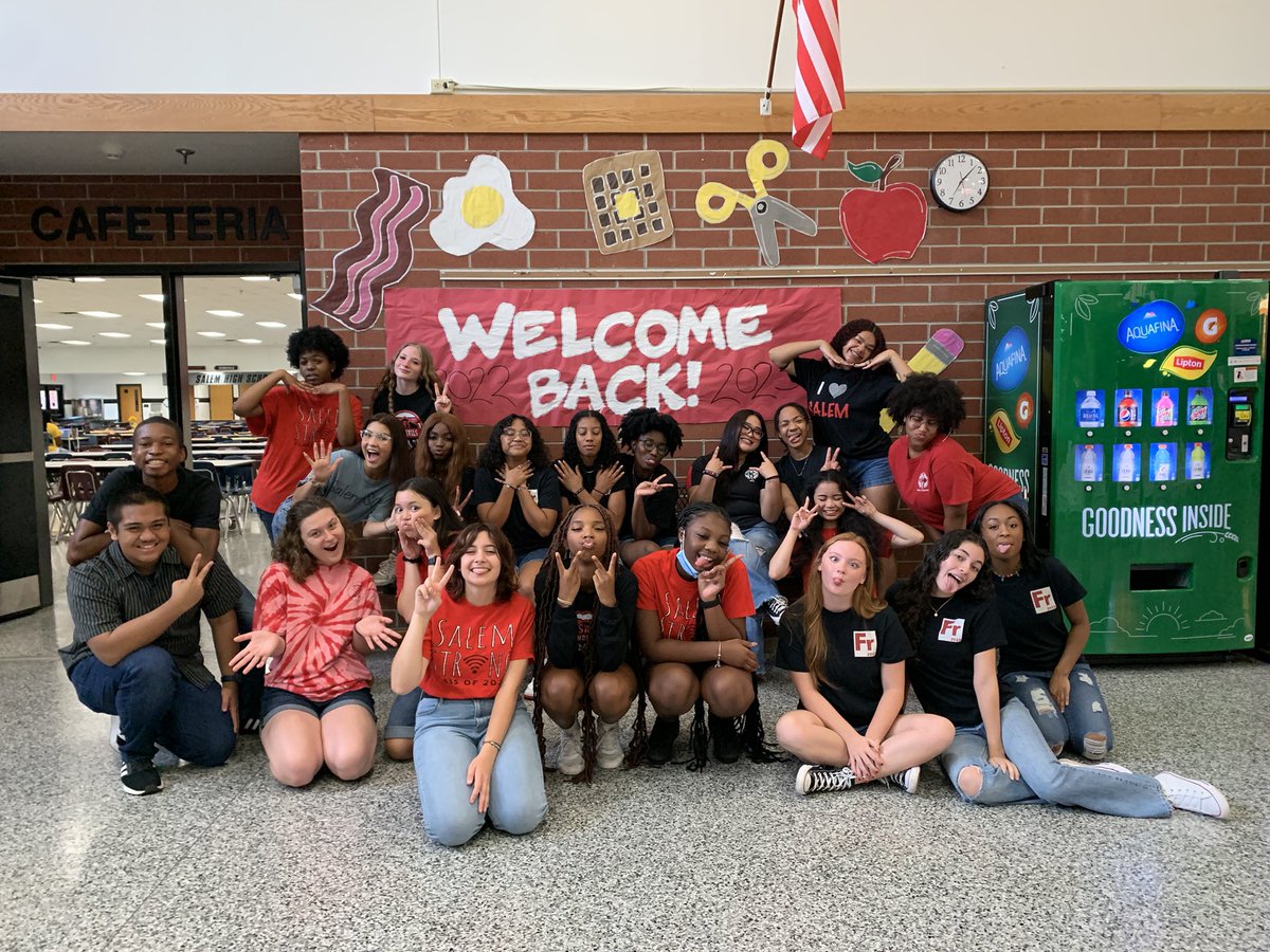 Thanks to these AMAZING <a href="/SalemSCA/">Salem SCA</a> student leaders for the awesome welcome to our teachers this morning. They are FIRED 🔥 up and ready for another great school year! 🖤❤️🤍