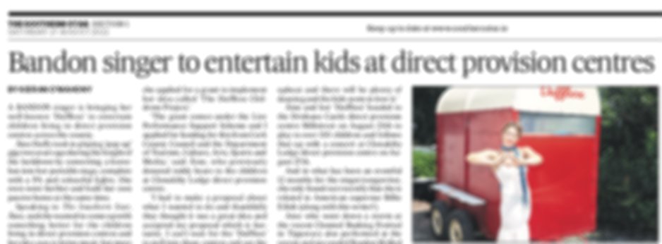 kieranomahony's tweet photo. Bandon singer Aine Duffy is taking her 'Duffbox' to direct provision centres across the county. Read more in this week's paper, out today @SouthernStarIRL @AineDuffymusic #music #joy #bandon #directprovisioncentres https://t.co/knAmbleQeM