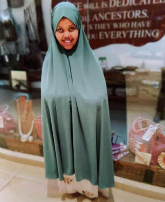 Senator_Abok's tweet photo. LOST CHILD IN EASTLEIGH!!  Nawal Kadar is a 11yrs old girl who is missing  the second day, she went to school Yesterday Morning never came back home.   

Rt widely https://t.co/ZvoUBqmBkp