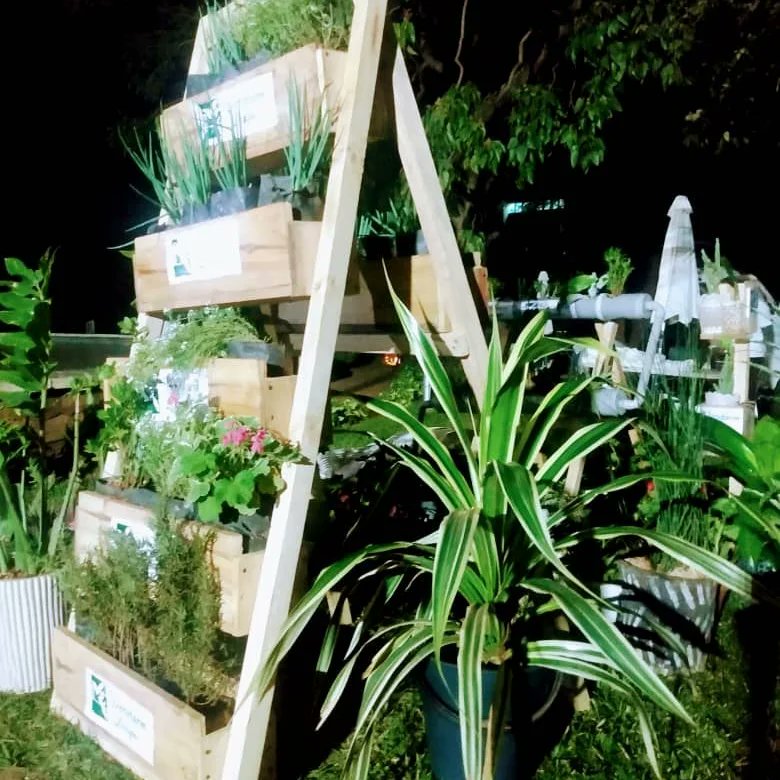 duncantrust's tweet photo. According recent report from KCCA , urban farming accounts for 35% of the food in Kampala, therefore together with @GreenEconomyEA and #vertifarmdesigns it's our mandate to see this percentage increase from 35% to 70% by 2030 . #GEEA #tulimeEwaka https://t.co/Zf9hyWaBJV