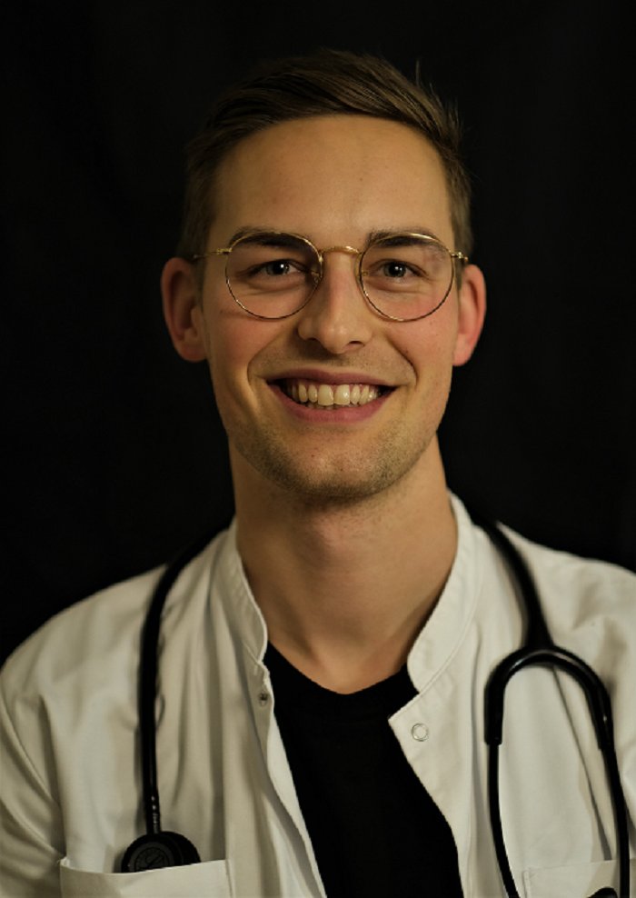 RECEM_CFA's tweet photo. In this study by @Frederik_Trier et al, ten-year trends of trauma patients at a major trauma center showed: 
⬆️median age
⬆️injury severity
⬆️number of fall injuries

👉 Adjusted 30-day mortality of trauma patients decreased slightly

🔗https://t.co/sRs9g4SiRW
#akutforskning https://t.co/DKqqaOavoB