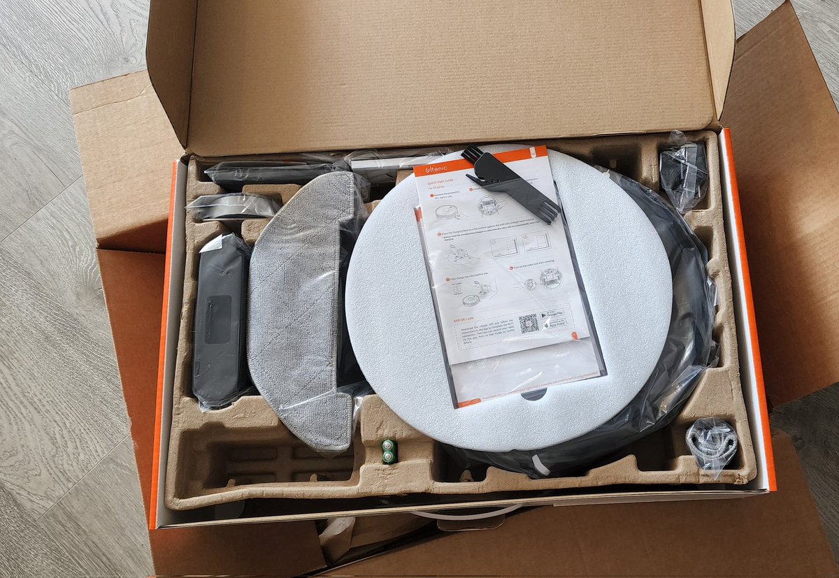 KianFit's tweet photo. Thanks @UltenicOfficial for great #gift #D5SPRO it's fantabulous https://t.co/9w1c4t95dq
